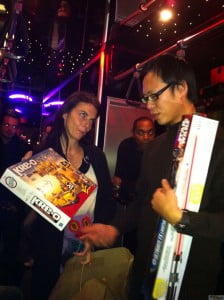 TNP TNP BOPITEVENT 15 12 2011 10 224x300 EVENEMENT   Hasbro Bop It: tire, tord et hurle !