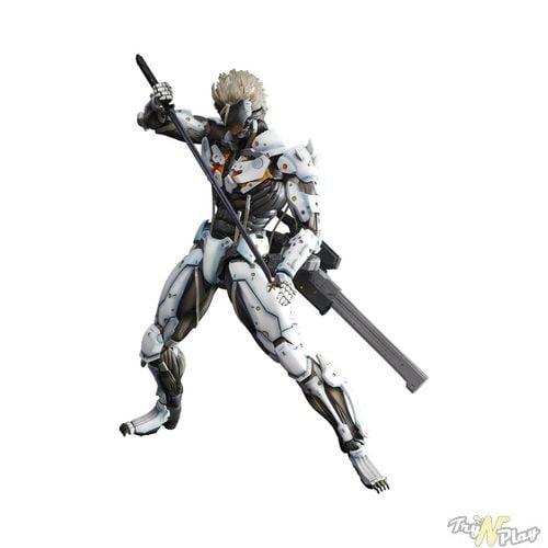 MGR Limited Edition - White Raiden Action Figure 04 TNP MGR Limited Edition White Raiden Action Figure 04 ACTU JEU Metal Gear Rising Revengeance: Deux Steelbooks sinon rien